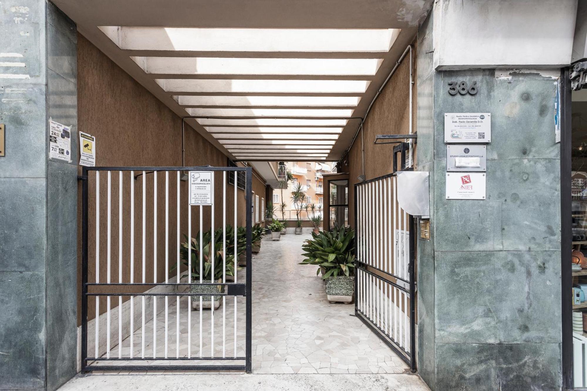 Aurelia 386 Vatican House Рим Экстерьер фото
